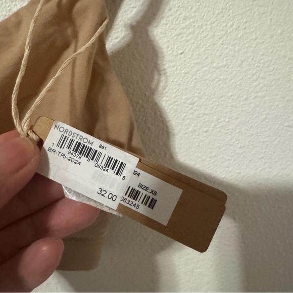 Skims Fits Everybody Triangle Bralette Beige Nude Pull Over NWT X-Small - Picture 6 of 7